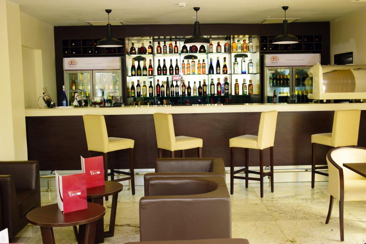 Monty Suites & Golf Uyo Kültér fotó