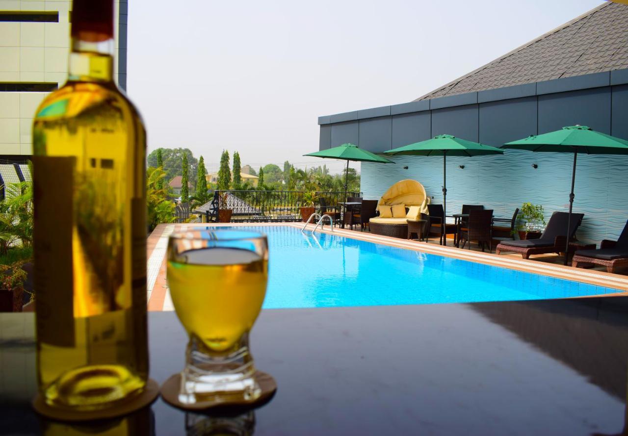 Monty Suites & Golf Uyo Kültér fotó